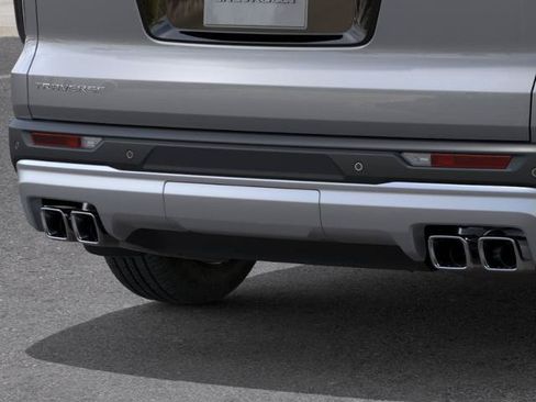 New 2027 Chevrolet Traverse LT w/ LPO, Floor Liner Package FWD image 14