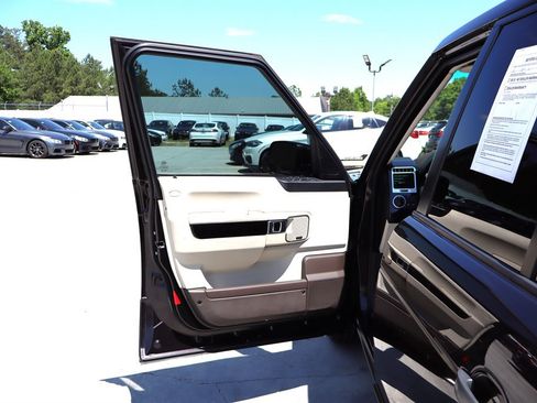 Used 2010 Land Rover Range Rover Supercharged AWD/4WD image 35