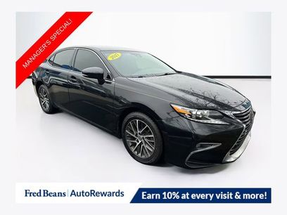 Used 2017 Lexus ES 350 w/ Navigation System Package