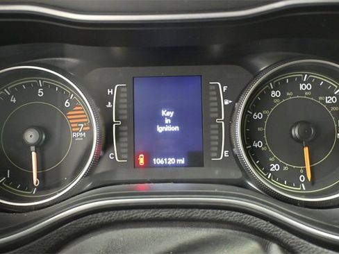 Used 2020 Jeep Cherokee Latitude image 16