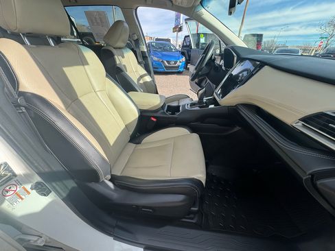 Used 2020 Subaru Outback Limited image 18