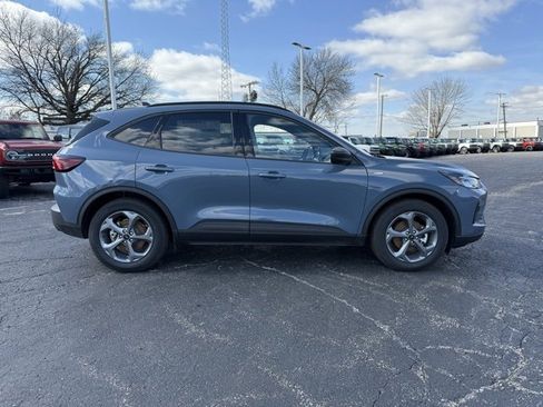 New 2025 Ford Escape ST-Line w/ Equipment Group 301A image 10