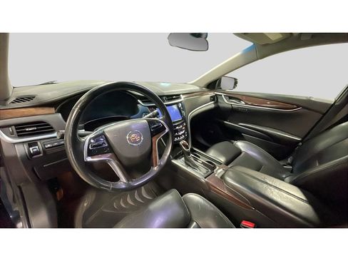 Used 2014 Cadillac XTS Premium image 10