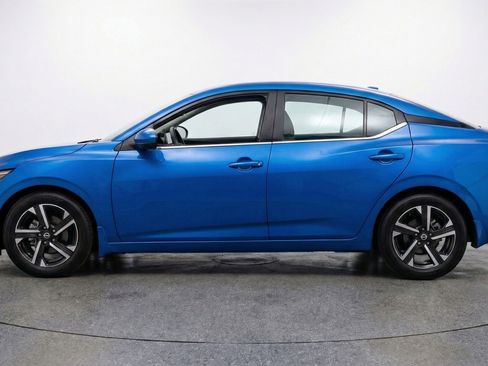 Used 2025 Nissan Sentra SV FWD image 5