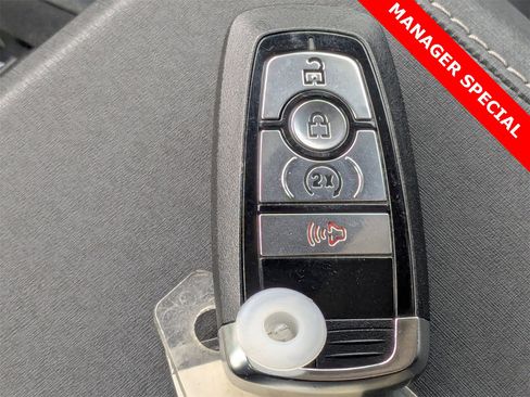 New 2025 Ford Bronco Badlands image 32