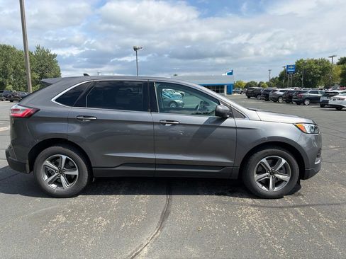 Used 2024 Ford Edge SEL w/ Convenience Package AWD/4WD image 8