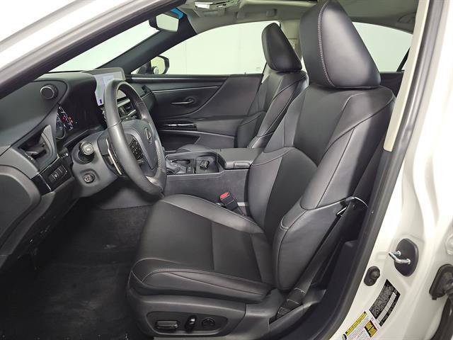Used 2024 Lexus ES 300h w/ Premium Package FWD image 7