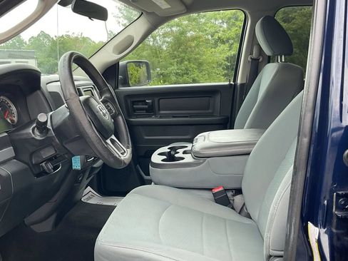 Used 2017 RAM 1500 Express AWD/4WD image 12