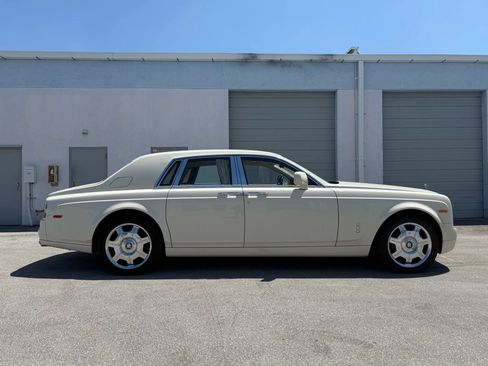 Used 2011 Rolls-Royce Phantom Sedan RWD image 5