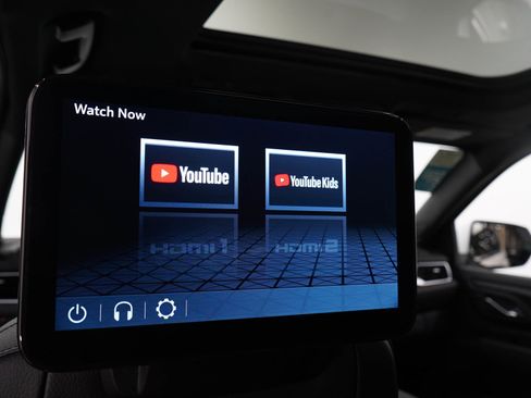 Used 2024 GMC Yukon Denali w/ Advanced Technology Package AWD/4WD image 18
