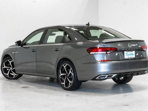 Used 2022 Volkswagen Passat 2.0T R-Line FWD image 22