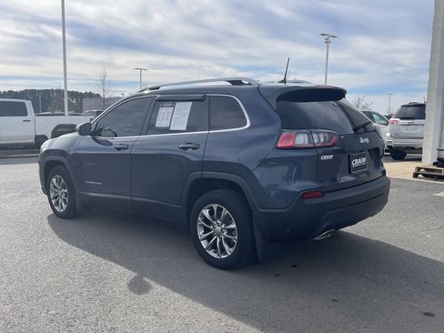 Used 2019 Jeep Cherokee Latitude Plus w/ Comfort/Convenience Group image 5