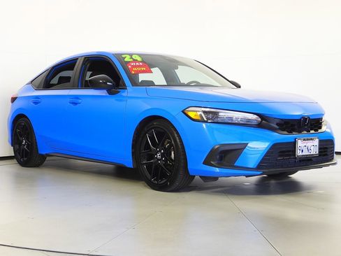 Used 2024 Honda Civic Sport image 4
