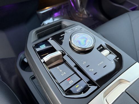 Used 2026 BMW iX xDrive45 image 29