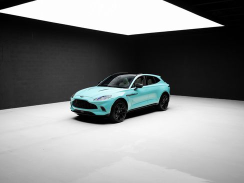 Used 2023 Aston Martin DBX AWD/4WD image 70