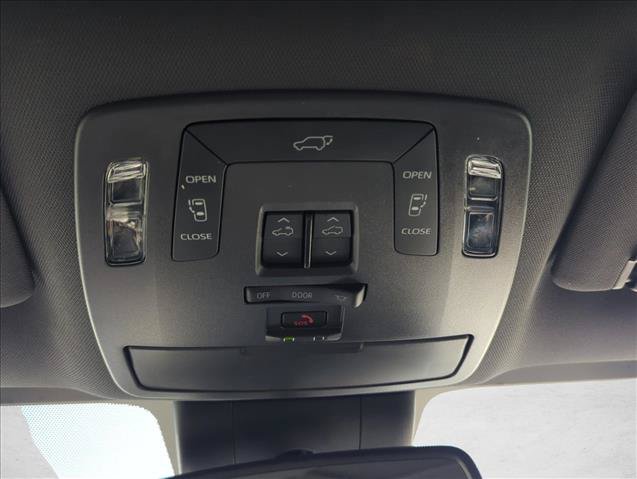 Certified 2024 Toyota Sienna XSE FWD image 18