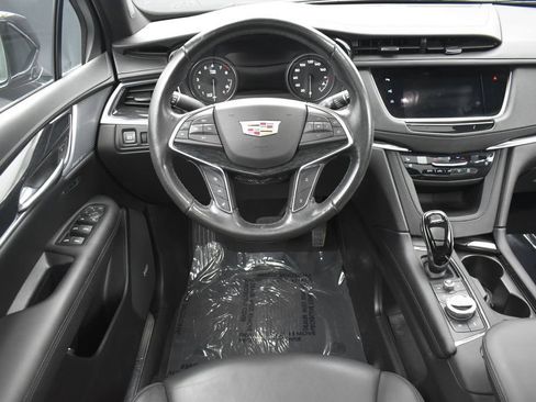 Certified 2023 Cadillac XT5 Premium Luxury w/ Technology Package AWD/4WD image 12
