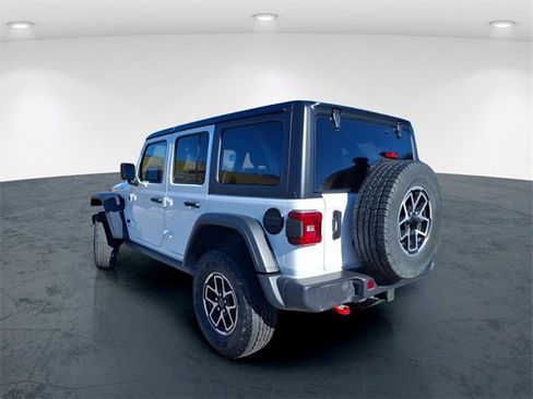 Used 2024 Jeep Wrangler Unlimited Rubicon image 4