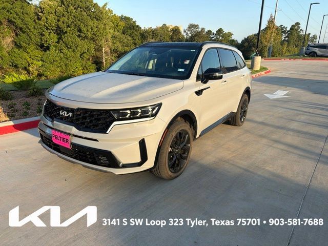 Certified 2023 Kia Sorento SX AWD/4WD image 3