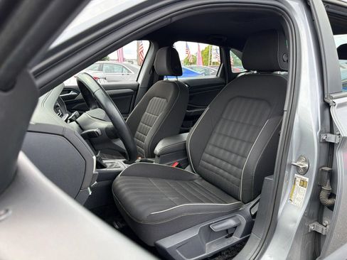 Used 2023 Volkswagen Jetta Sport FWD image 21