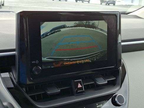 Certified 2025 Toyota Corolla LE image 19