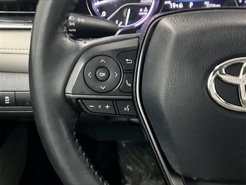 Used 2022 Toyota Camry SE image 23