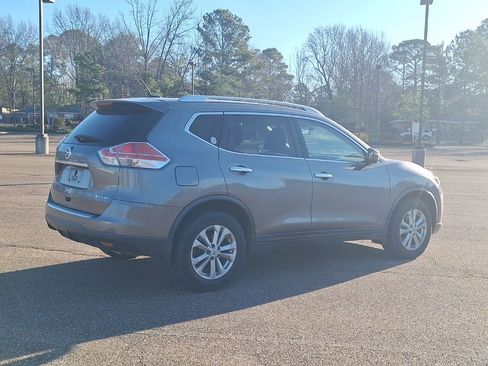 Used 2015 Nissan Rogue SV image 9