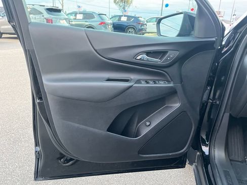 Used 2024 Chevrolet Equinox LT image 19