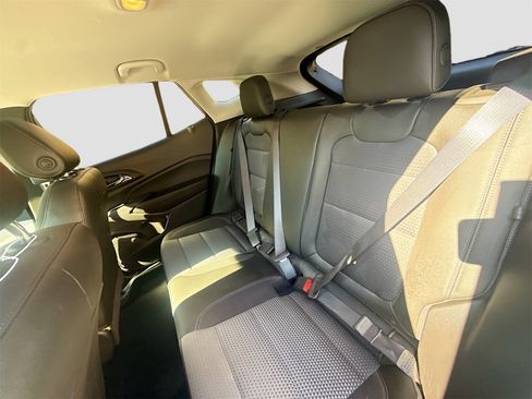 Used 2025 Chevrolet Trax LT w/ LT Convenience Package image 23