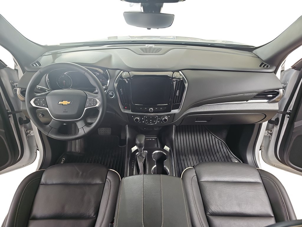 Used 2023 Chevrolet Traverse Premier AWD/4WD image 11
