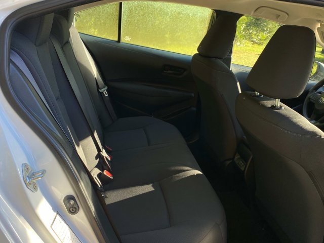 Used 2023 Toyota Corolla LE FWD image 30
