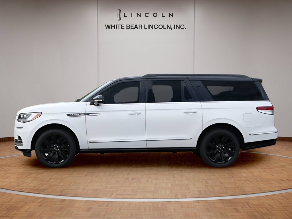 Used 2024 Lincoln Navigator L Black Label AWD/4WD image 8