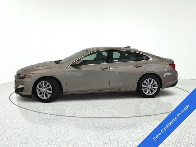 Used 2025 Chevrolet Malibu LT FWD image 2