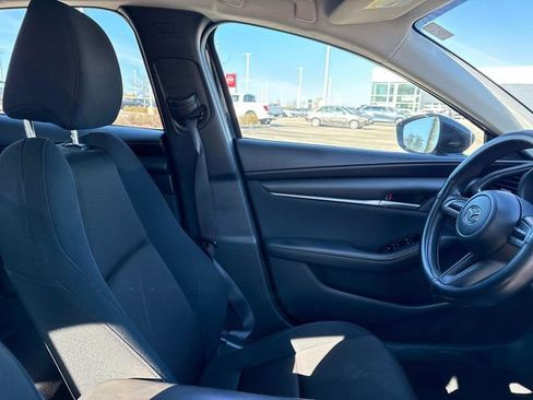 Used 2021 MAZDA MAZDA3 s image 15