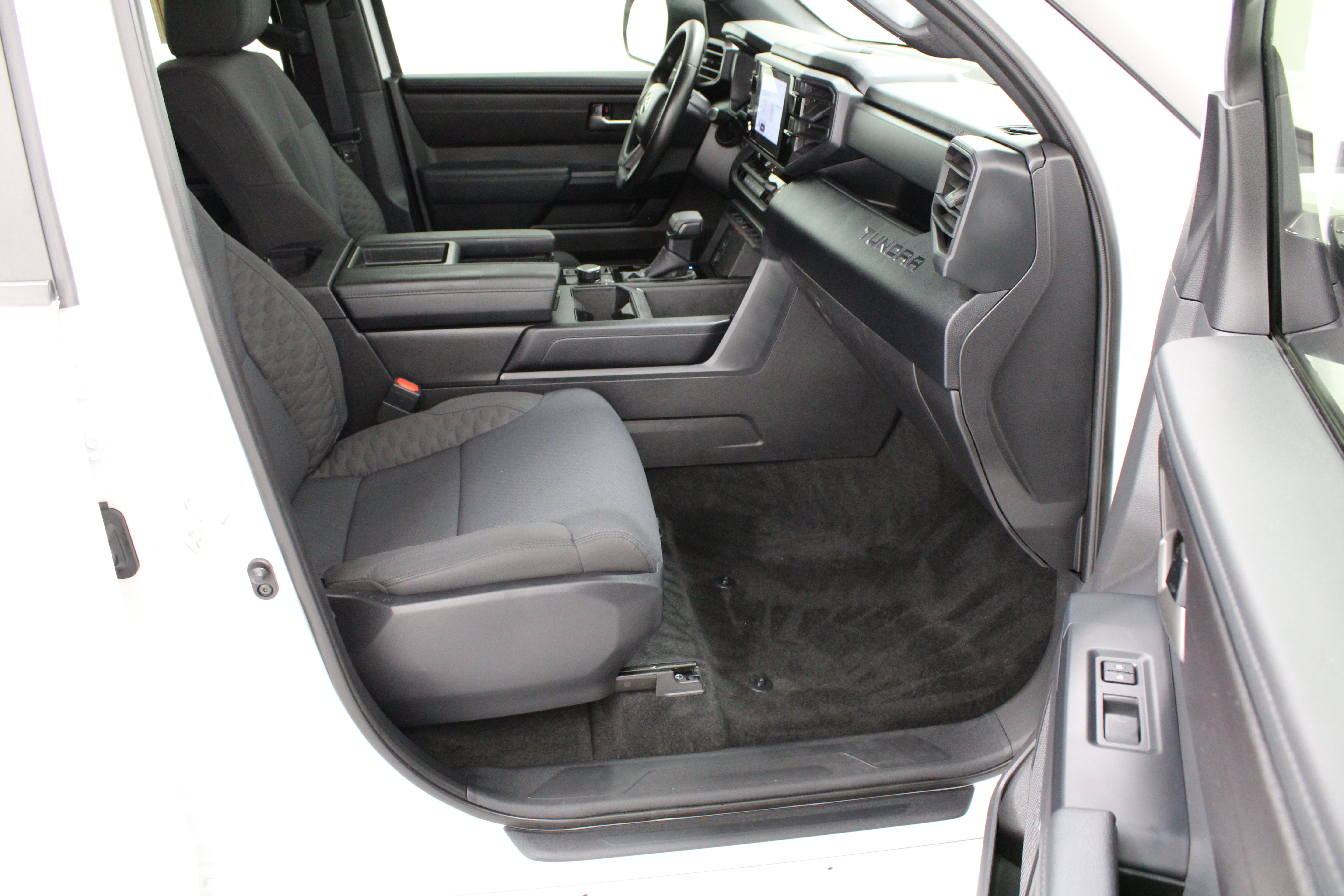 Used 2026 Toyota Tundra SR5 w/ SX Package AWD/4WD image 37