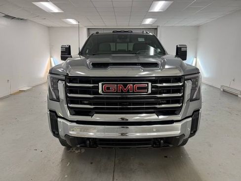 New 2026 GMC Sierra 2500 SLT w/ SLT Premium Package image 2