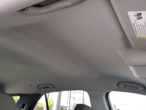 Used 2020 Chevrolet Equinox LT AWD/4WD image 19