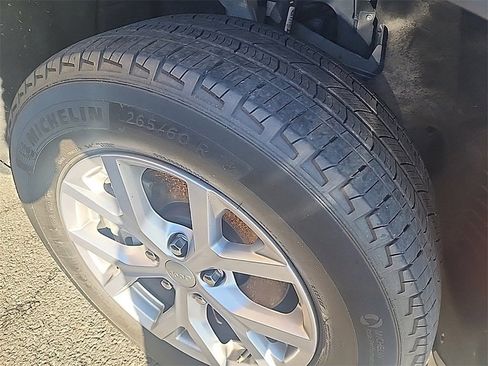 Used 2022 Jeep Grand Cherokee L Limited image 10