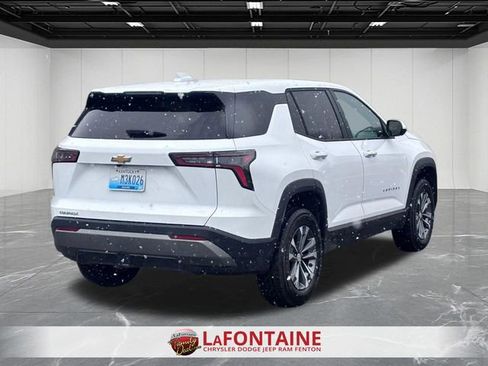 Used 2025 Chevrolet Equinox LT FWD image 5