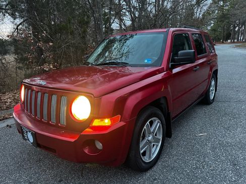 Used 2007 Jeep Patriot Sport image 3