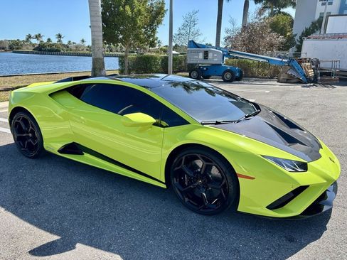Used 2022 Lamborghini Huracan EVO image 4