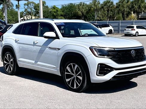 Certified 2024 Volkswagen Atlas Cross Sport SEL Premium R-Line AWD/4WD image 2