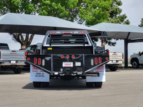 Used 2023 GMC Sierra 3500 Pro w/ Convenience Package AWD/4WD image 9