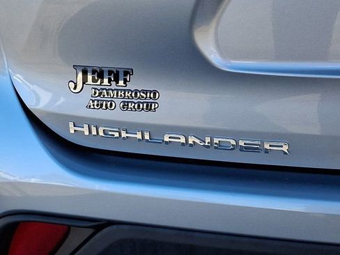 Used 2023 Toyota Highlander XLE image 36