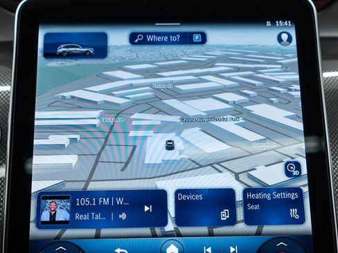 Used 2025 Mercedes-Benz GLC 43 AMG 4MATIC image 26