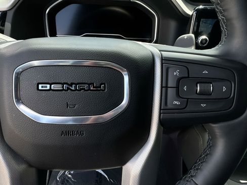 Used 2024 GMC Sierra 1500 Denali w/ Technology Package AWD/4WD image 18