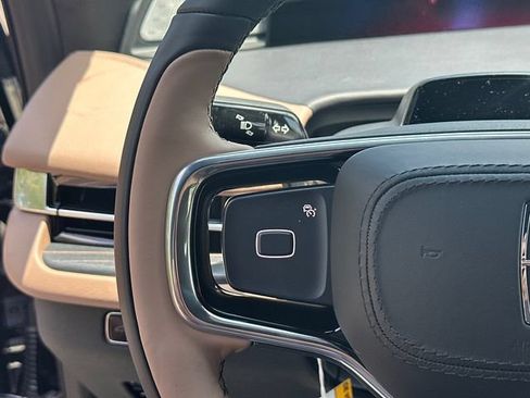 New 2026 Lincoln Navigator Black Label AWD/4WD image 21