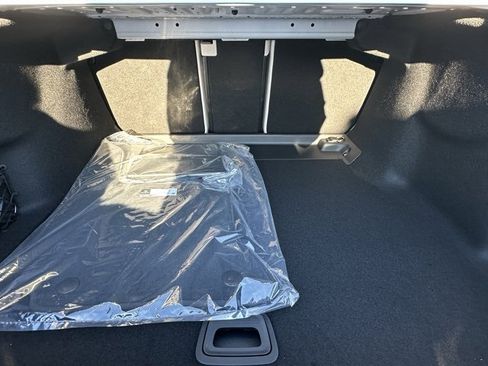 New 2026 Mercedes-Benz C 300 4MATIC Sedan image 10