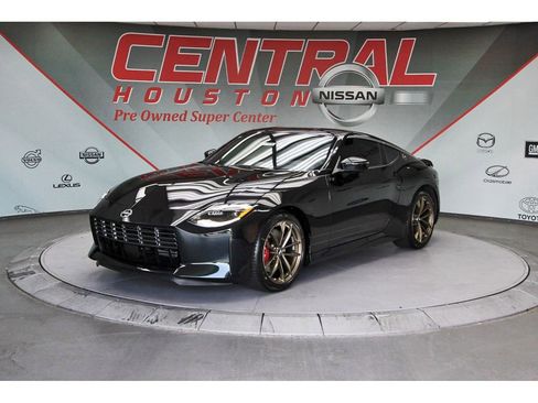 New 2026 Nissan Z Performance image 2