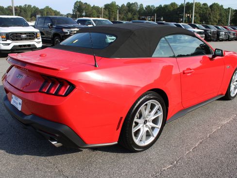 Used 2024 Ford Mustang GT Premium image 6